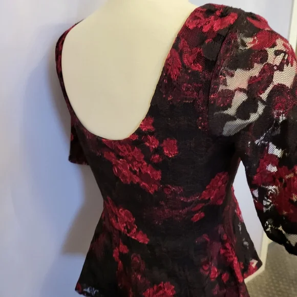 Top - Picture 3 of 6